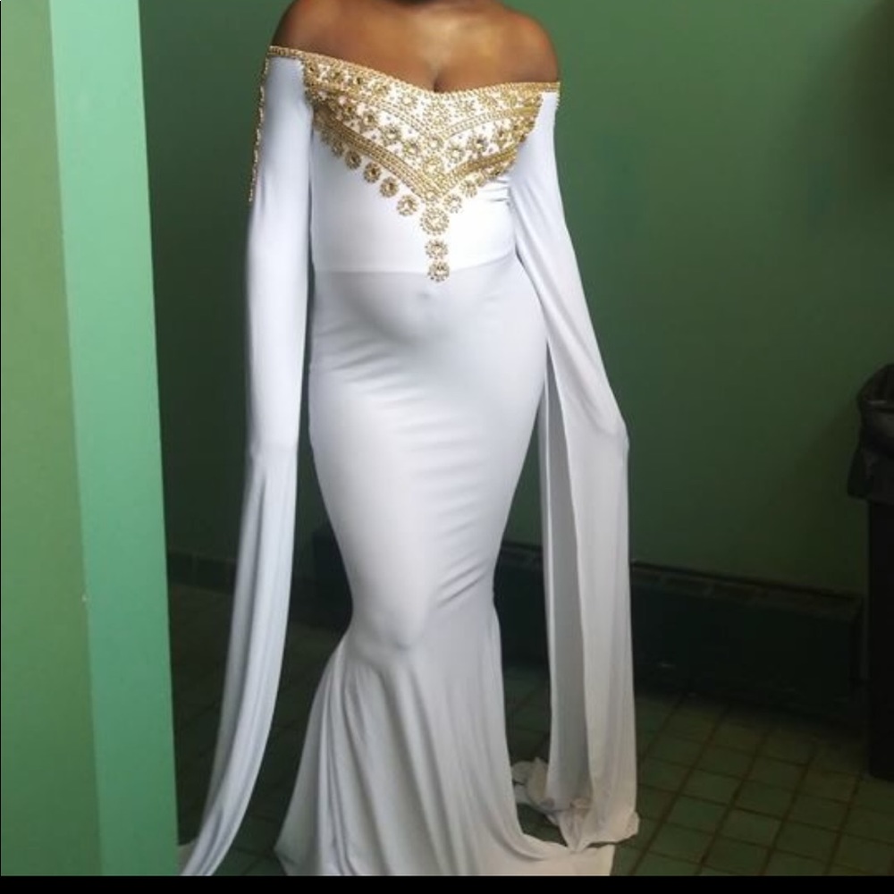 White custom made babyshower/ prom dress